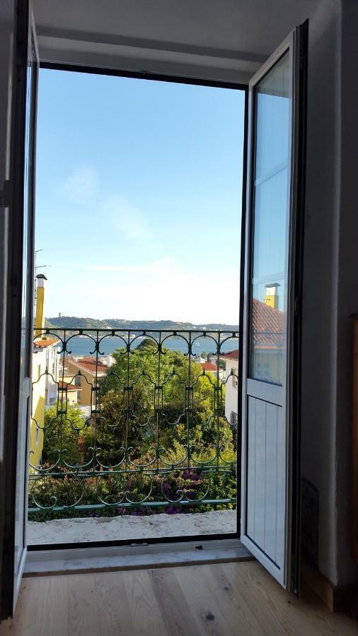 Apartamentos Tejo A Vista Lisboa Eksteriør bilde